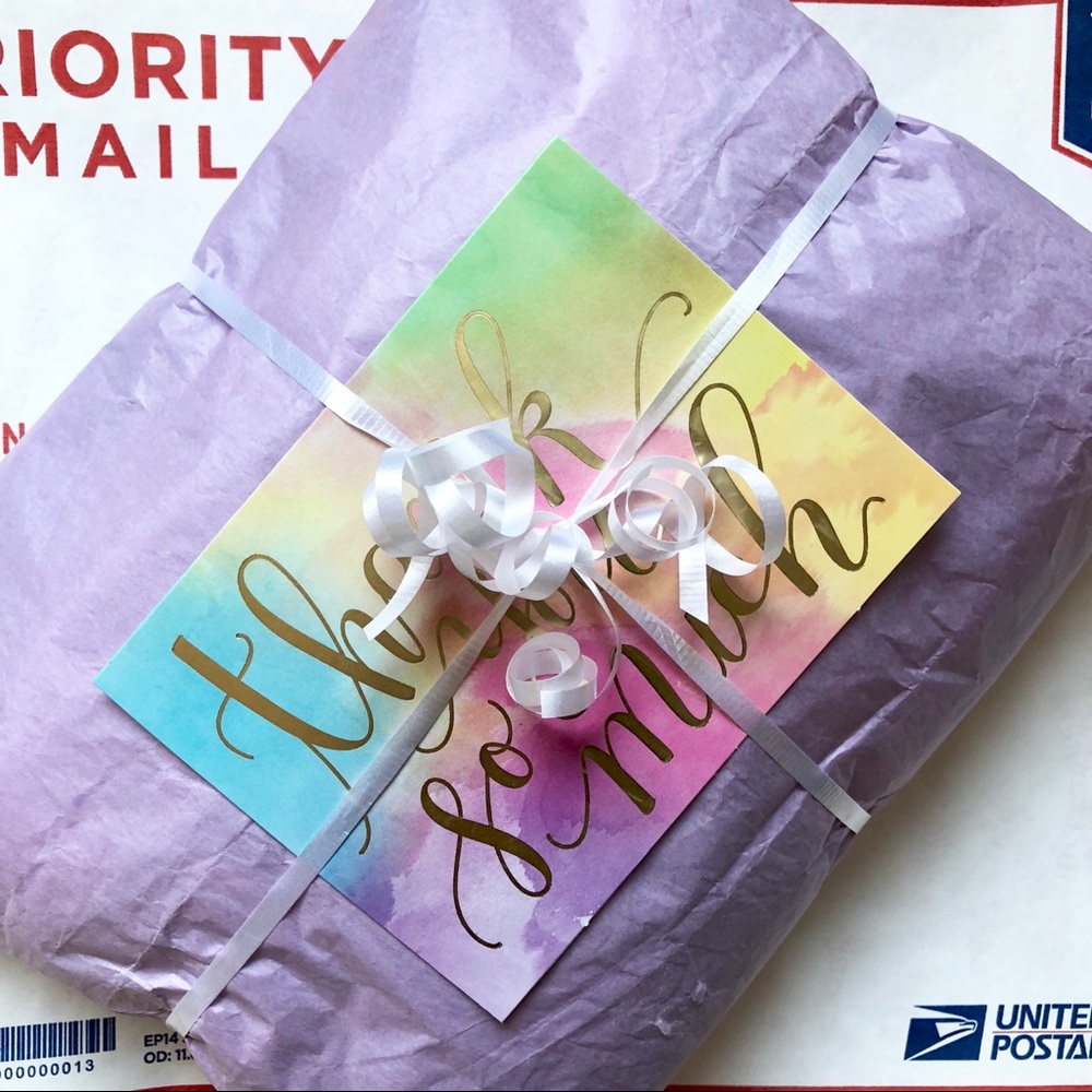 5 ⭐️ Posher! Fast Shipping!